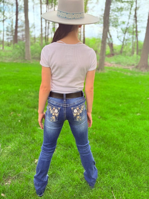 Girls Western Bootcut Jeans - Western Flower Deisgn with Rhinstons Work and Detailed - Stratch Premium Denim Fabric.MCGJ-HX-43