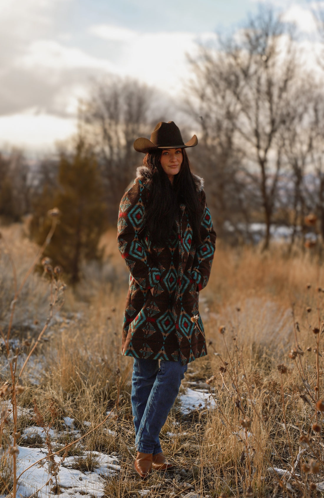 Ladies Long Aztec Jacket/Coat with Removable Fur Collar.L-25608