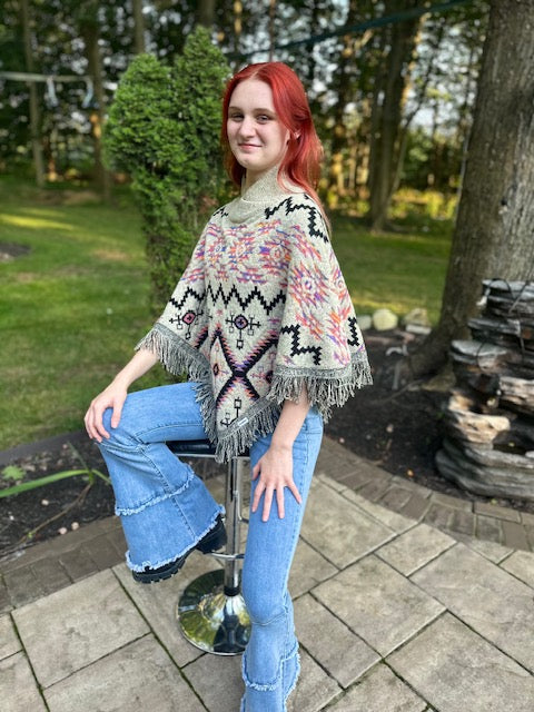 Women's Aztec Pattern Poncho Shrug. ST-6012
