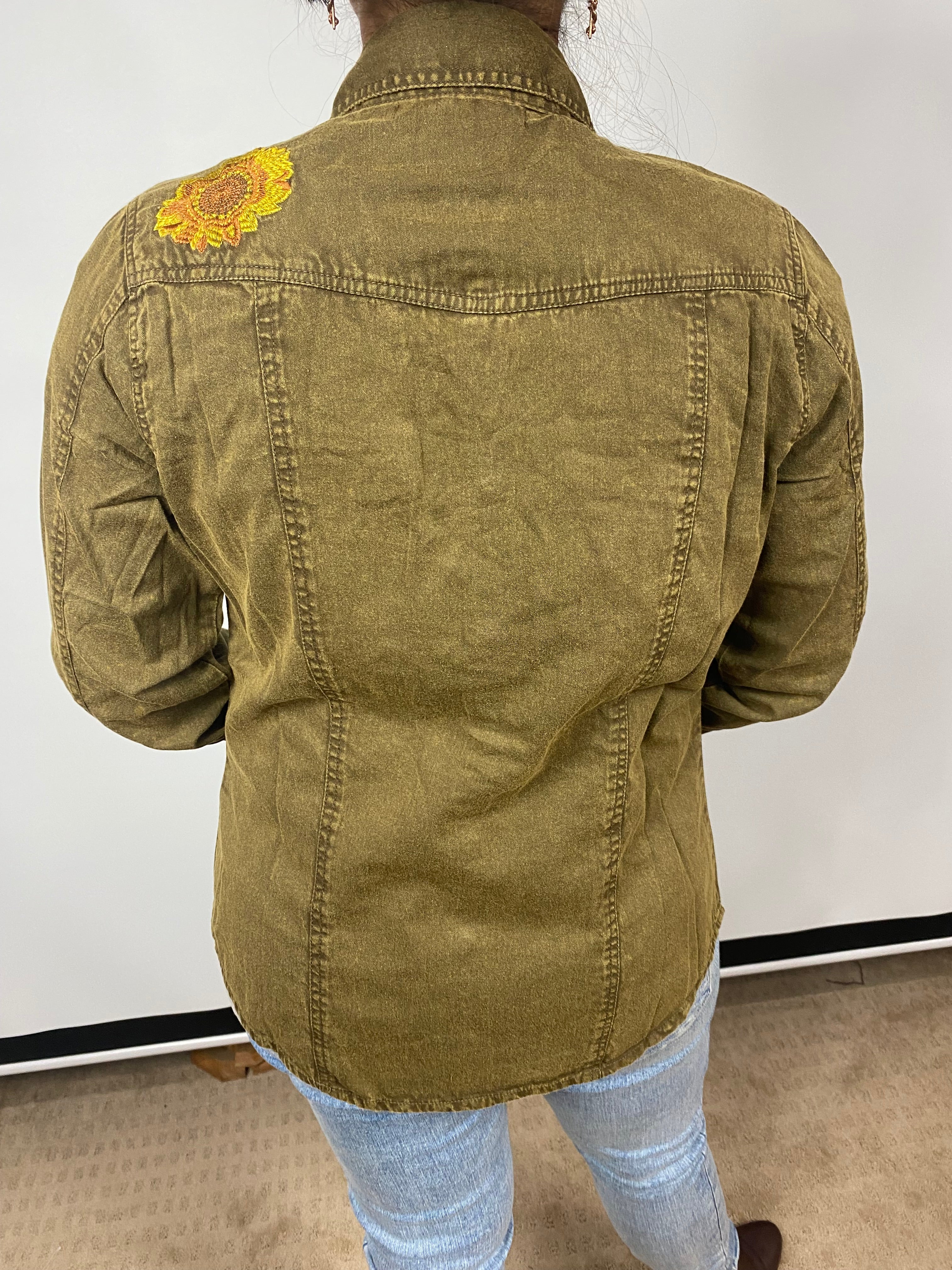 Sunflower Embroidery Long Sleeve Shirt (DNM2210)