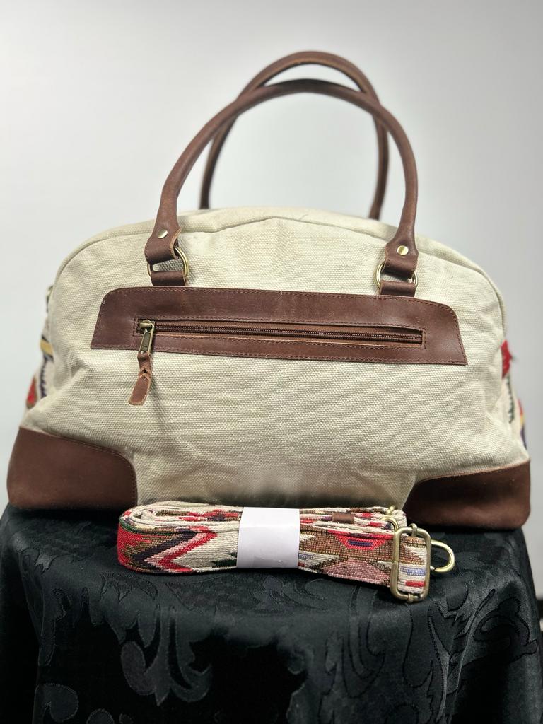 MontanaCo hand Bag Style# V-4913